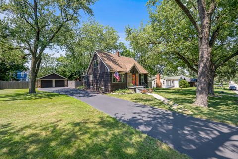 Photo of 7816 Blazer Avenue, Justice, IL 60458 (MLS # 12583328)