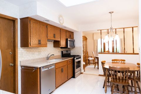 Tiny photo for 8310 ASHLEY Lane #8310, Tinley Park, IL 60477 (MLS # 12623419)