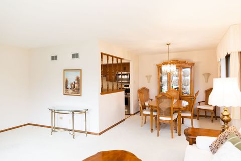 Tiny photo for 8310 ASHLEY Lane #8310, Tinley Park, IL 60477 (MLS # 12623419)