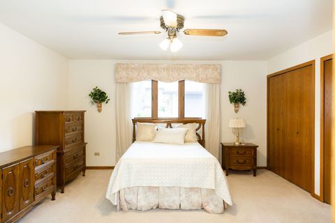 Tiny photo for 8310 ASHLEY Lane #8310, Tinley Park, IL 60477 (MLS # 12623419)