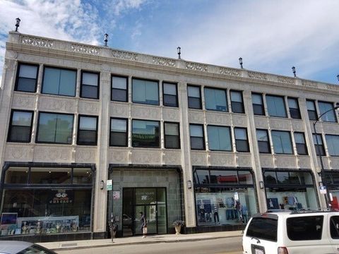 2778 N Milwaukee Avenue 308 Chicago IL 60647