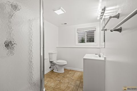 Tiny photo for 26235 N Acorn Lane, Mundelein, IL 60060 (MLS # 12489934)