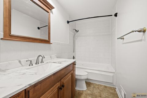 Tiny photo for 26235 N Acorn Lane, Mundelein, IL 60060 (MLS # 12489934)