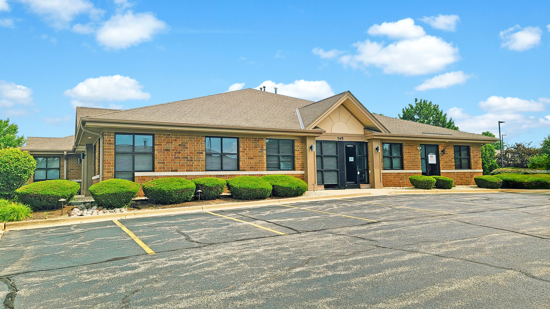 Crystal Lake, Illinois 60012, United States, ,Commercial,Active,24844 Crystal Lake, Illinois 60012, United States, ,Commercial,Active,24844