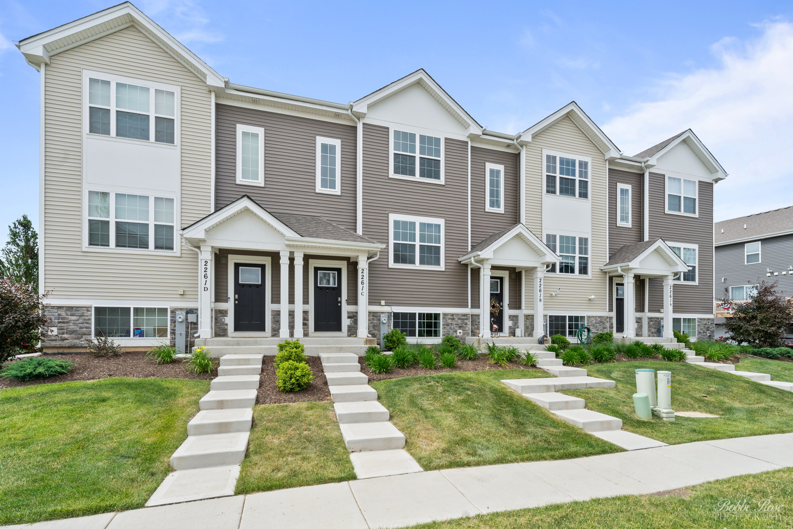 View Wonder Lake, IL 60097 townhome