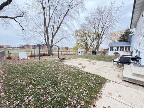 Tiny photo for 969 Dearborn Circle, Carol Stream, IL 60188 (MLS # 12523509)