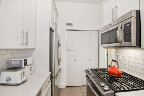 Tiny photo for 2142 N Racine Avenue #2, Chicago, IL 60614 (MLS # 12601052)