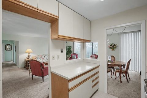 Tiny photo for 1800 7TH Street #5D, East Moline, IL 61244 (MLS # 12619706)
