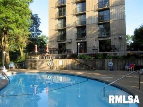 Tiny photo for 1800 7TH Street #5D, East Moline, IL 61244 (MLS # 12619706)
