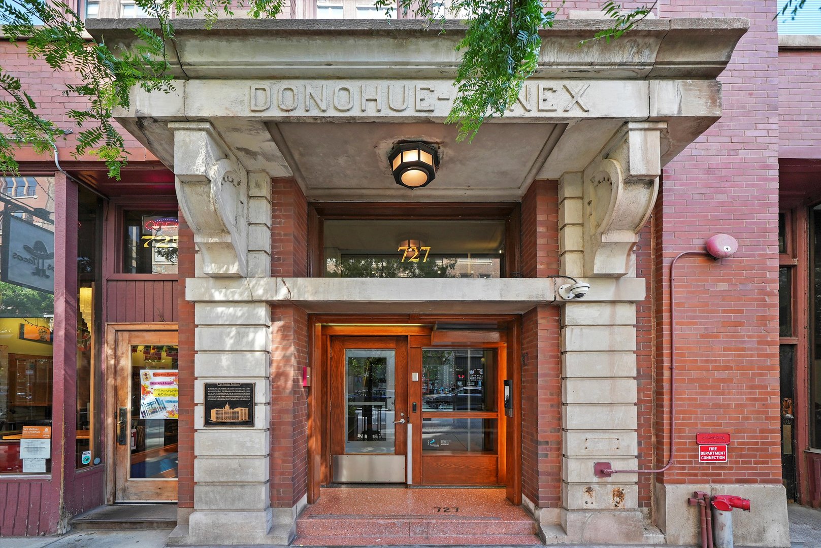 727 S Dearborn Street 311