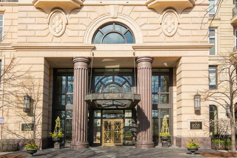 2550 N Lakeview Avenue 2205 Chicago IL 60614