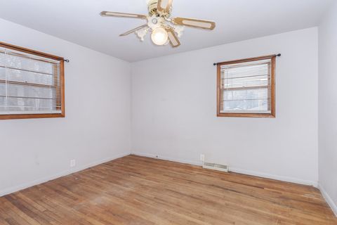 Tiny photo for 610 S Oak Street, Pontiac, IL 61764 (MLS # 12561426)