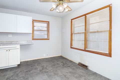 Tiny photo for 610 S Oak Street, Pontiac, IL 61764 (MLS # 12561426)