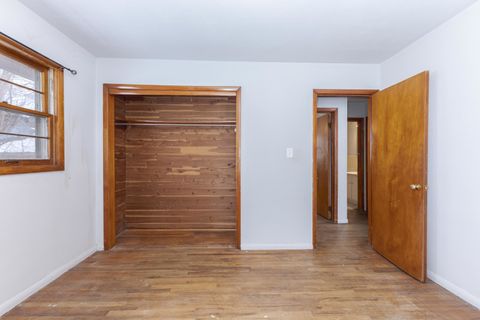 Tiny photo for 610 S Oak Street, Pontiac, IL 61764 (MLS # 12561426)