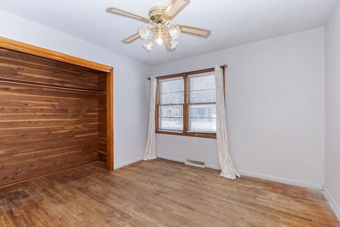 Tiny photo for 610 S Oak Street, Pontiac, IL 61764 (MLS # 12561426)