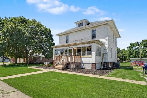 Tiny photo for 422 N 2nd Street, Cissna Park, IL 60924 (MLS # 12763845)