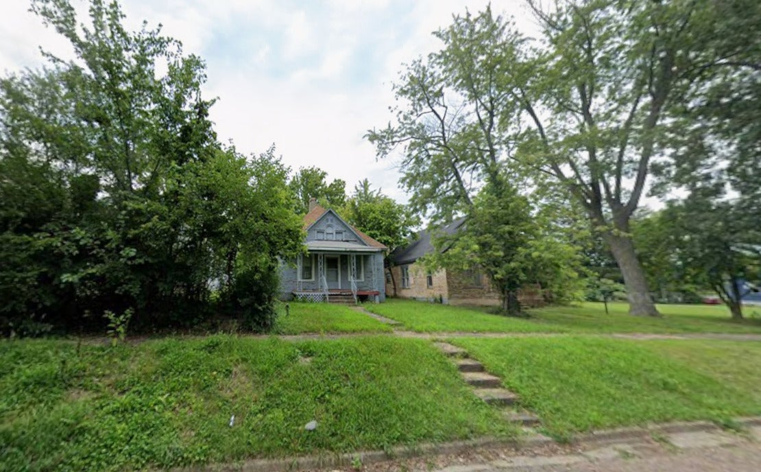 960 W Green Street