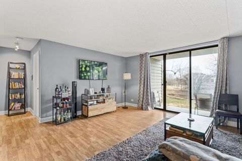 Tiny photo for 75 Kristin Circle #123, Schaumburg, IL 60195 (MLS # 12583072)
