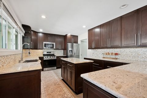 Tiny photo for 3134 Maple Leaf Drive, Glenview, IL 60026 (MLS # 12632765)