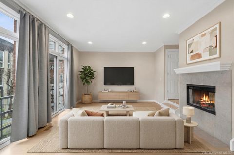 Tiny photo for 1522 S Prairie Avenue #Q, Chicago, IL 60605 (MLS # 12608476)