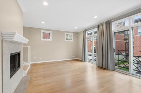 Tiny photo for 1522 S Prairie Avenue #Q, Chicago, IL 60605 (MLS # 12608476)