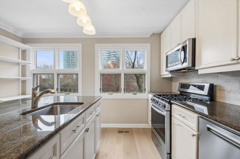 Tiny photo for 1522 S Prairie Avenue #Q, Chicago, IL 60605 (MLS # 12608476)