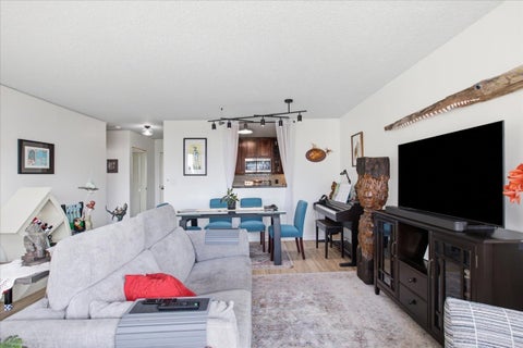 Tiny photo for 33 W Delaware Place #22H, Chicago, IL 60610 (MLS # 12712244)