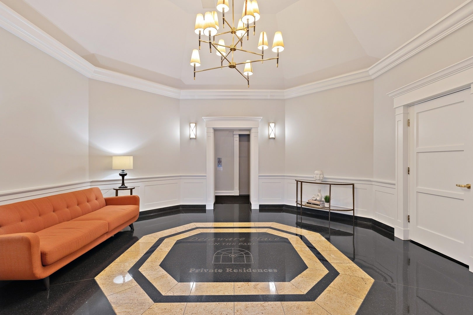 33 W Delaware Place 22H