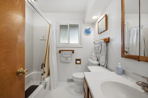 Tiny photo for 116 Dennis Drive, Bensenville, IL 60106 (MLS # 12783109)