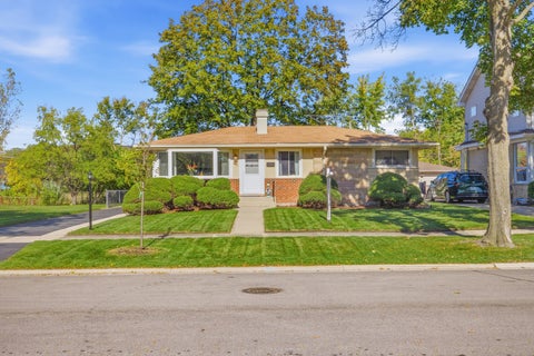 Photo of 116 Dennis Drive, Bensenville, IL 60106 (MLS # 12783109)