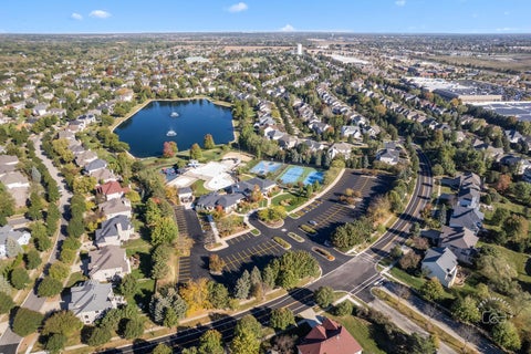Tiny photo for 380 Thornwood Way, South Elgin, IL 60177 (MLS # 12748081)
