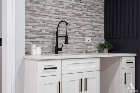 Tiny photo for 6507 S Vernon Avenue, Chicago, IL 60637 (MLS # 12502439)