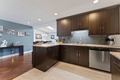 Tiny photo for 926 Wilshire Avenue, Elk Grove Village, IL 60007 (MLS # 12506108)