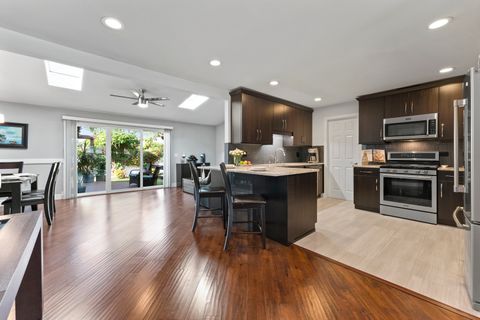 Tiny photo for 926 Wilshire Avenue, Elk Grove Village, IL 60007 (MLS # 12506108)