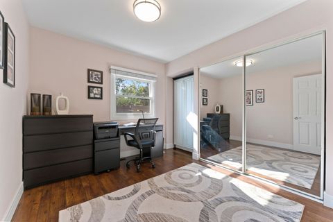 Tiny photo for 926 Wilshire Avenue, Elk Grove Village, IL 60007 (MLS # 12506108)