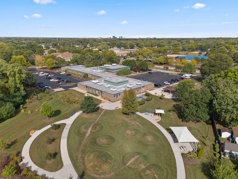 Tiny photo for 926 Wilshire Avenue, Elk Grove Village, IL 60007 (MLS # 12506108)