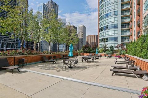Tiny photo for 415 E North Water Street #1901, Chicago, IL 60611 (MLS # 12633802)