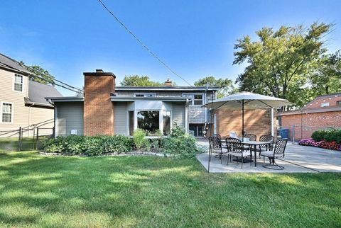 Tiny photo for 396 E Park Avenue, Elmhurst, IL 60126 (MLS # 12475300)