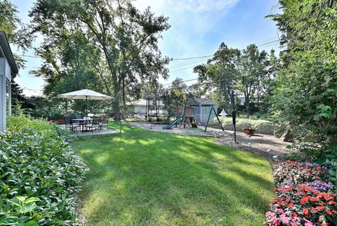 Tiny photo for 396 E Park Avenue, Elmhurst, IL 60126 (MLS # 12475300)