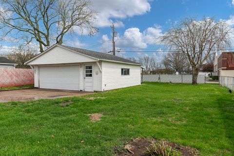 Tiny photo for 2202 46th Street, Moline, IL 61265 (MLS # 12607135)