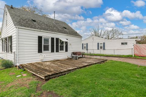 Tiny photo for 2202 46th Street, Moline, IL 61265 (MLS # 12607135)