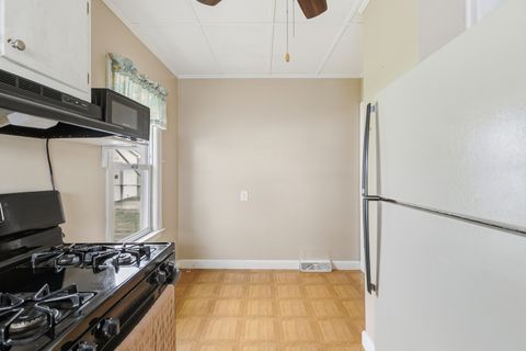 Tiny photo for 2202 46th Street, Moline, IL 61265 (MLS # 12607135)