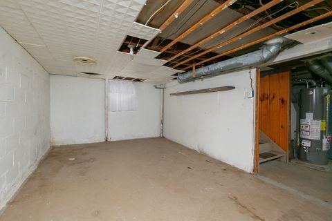 Tiny photo for 2202 46th Street, Moline, IL 61265 (MLS # 12607135)