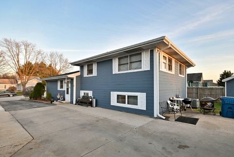 Tiny photo for 1506 LIBERTY Drive, Glendale Heights, IL 60139 (MLS # 12601006)