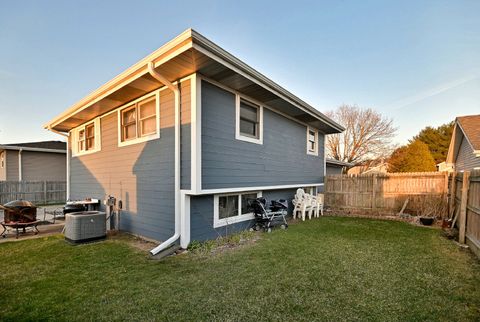 Tiny photo for 1506 LIBERTY Drive, Glendale Heights, IL 60139 (MLS # 12601006)