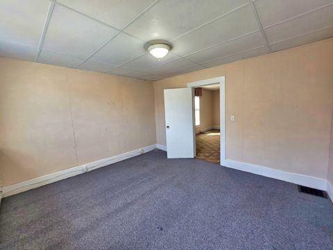 Tiny photo for 542 Vincennes Avenue, Flora, IL 62839 (MLS # 12600111)