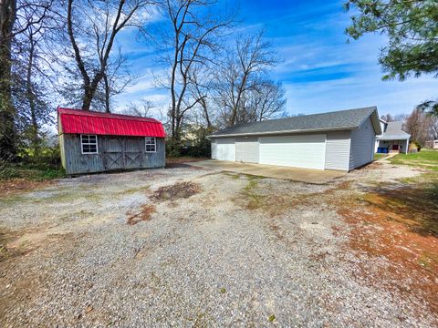 Tiny photo for 542 Vincennes Avenue, Flora, IL 62839 (MLS # 12600111)