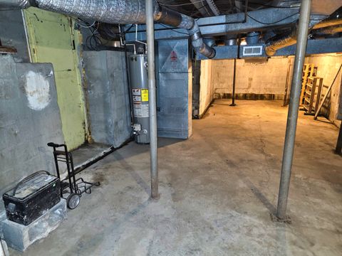 Tiny photo for 542 Vincennes Avenue, Flora, IL 62839 (MLS # 12600111)