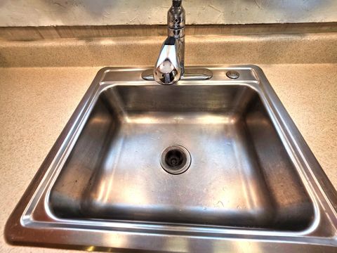 Tiny photo for 542 Vincennes Avenue, Flora, IL 62839 (MLS # 12600111)