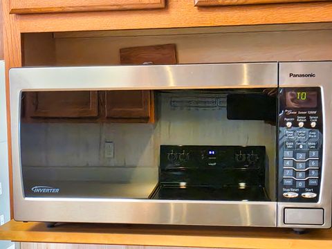 Tiny photo for 542 Vincennes Avenue, Flora, IL 62839 (MLS # 12600111)